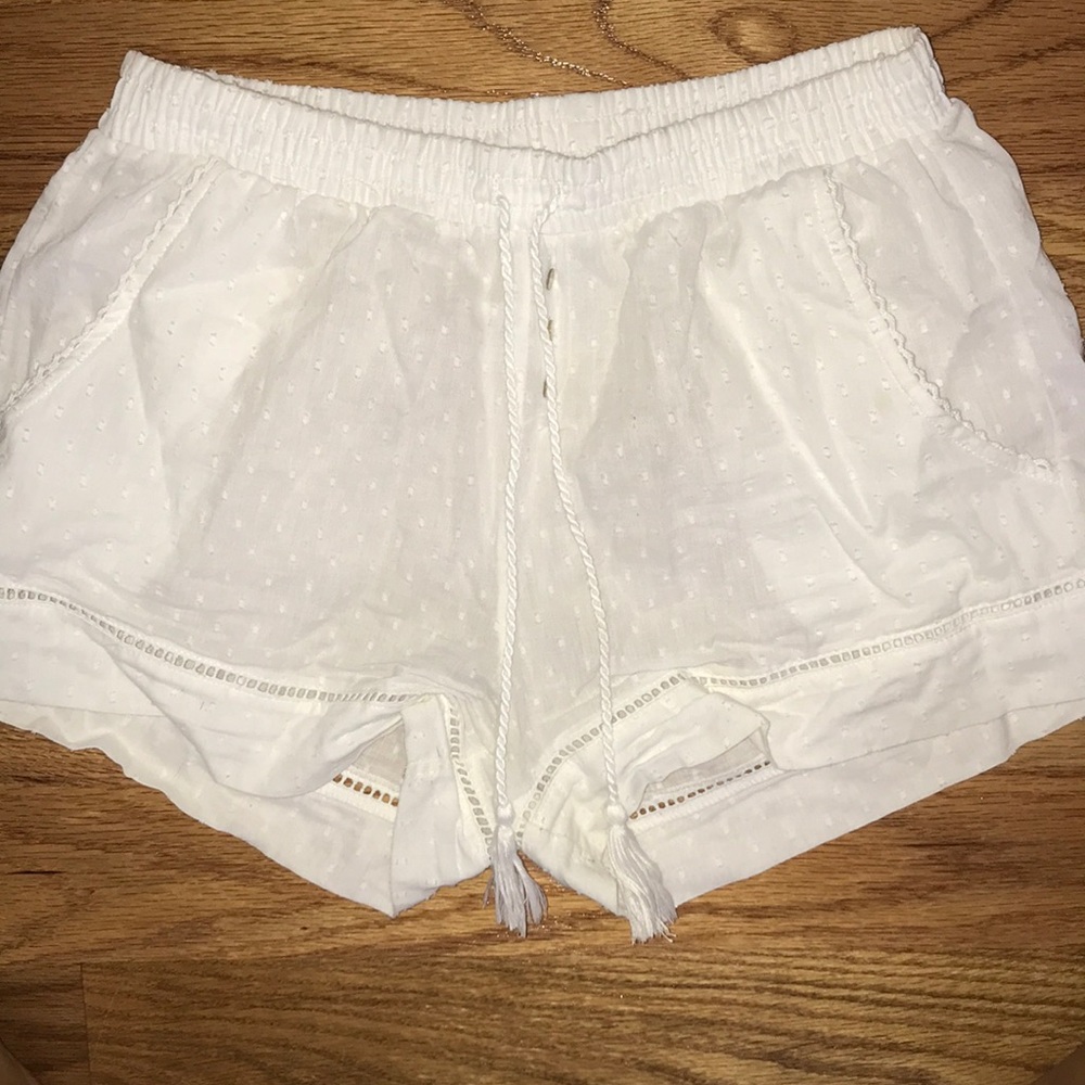 white primark linen shorts